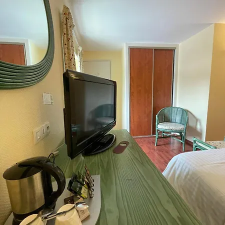 Bed & Breakfast Peace Bedroom Colleville-sur-Mer